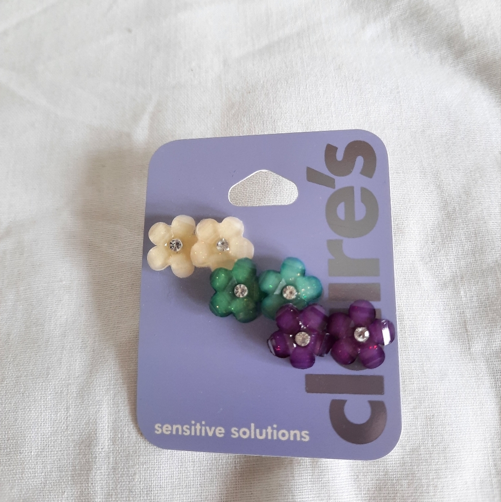 Claire's earrings